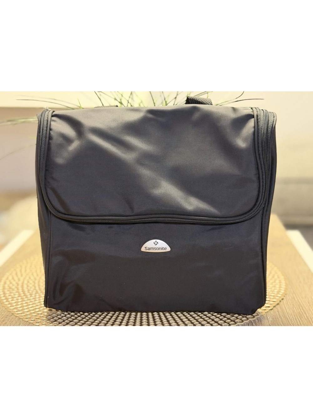 Samsonite Travel Toiletry Bag Hanging Cosmetic Organizer Kit Black Nylon Wetpak